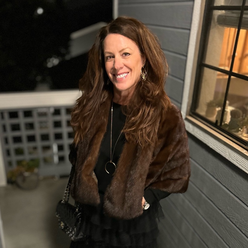 Meet your Posher, Debra